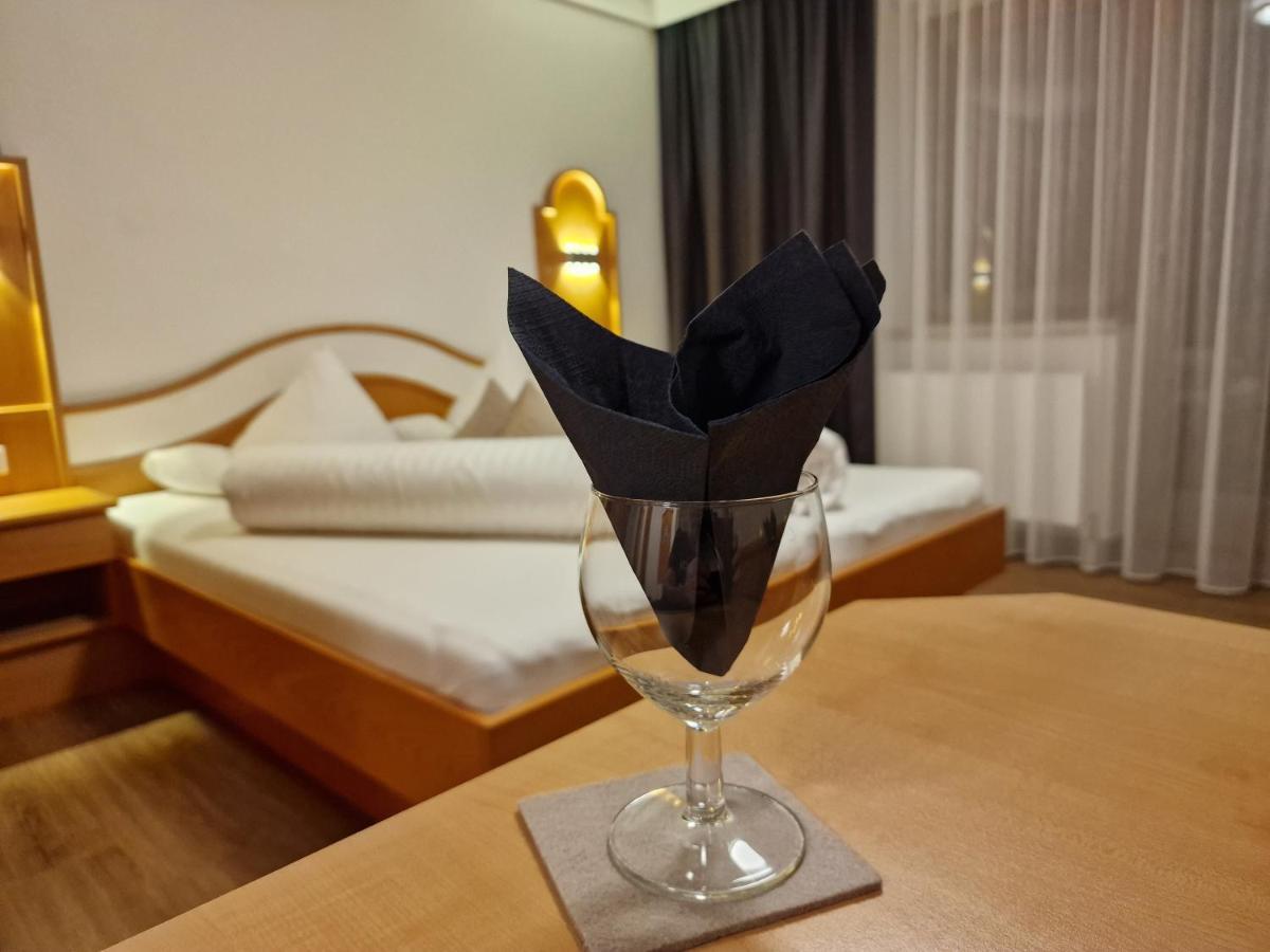 Hotel Romantica Jerzens Eksteriør billede