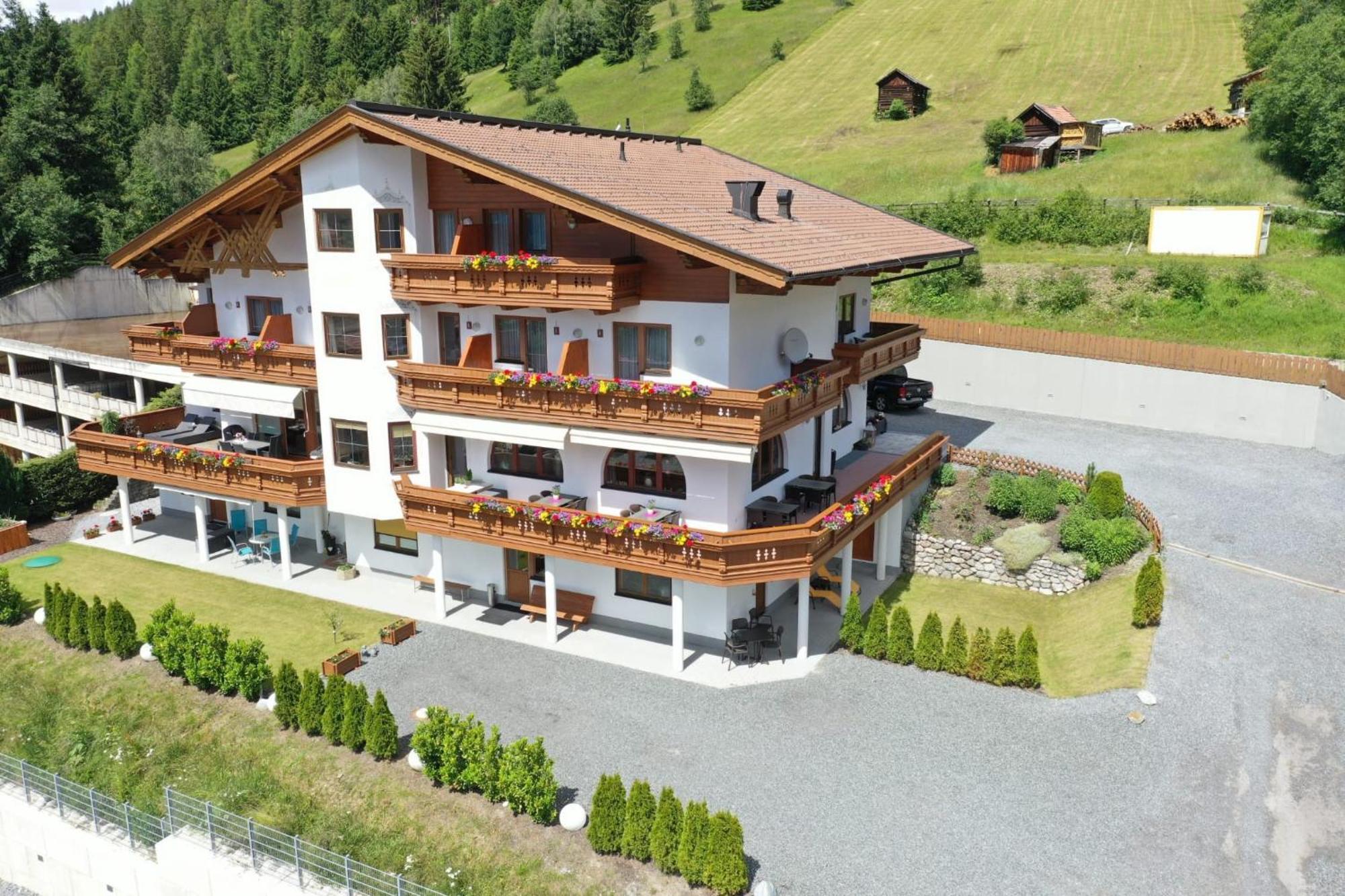 Hotel Romantica Jerzens Eksteriør billede